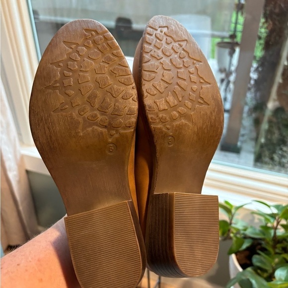 American Rag Mule Clogs Segovia saddle Tan never worn size 8 - Picture 8 of 10